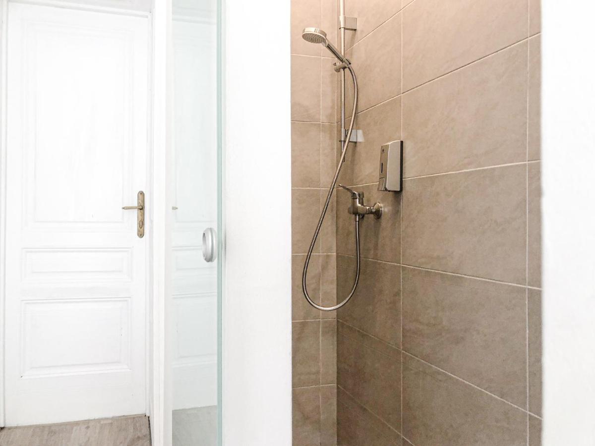 Commodious 2Br Apt. Near Akh-Perfect For Groups Vienna Luaran gambar