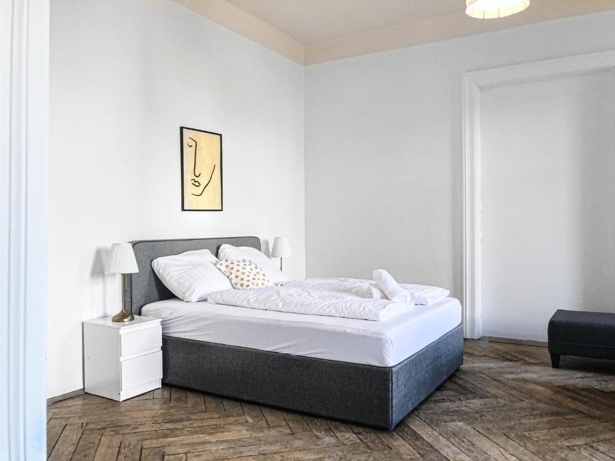 Commodious 2Br Apt. Near Akh-Perfect For Groups Vienna Luaran gambar